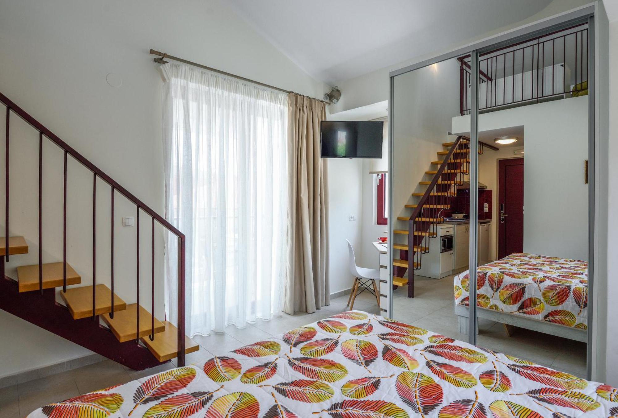 Elpiniki Luxury Rooms Nea Poteidaia Luaran gambar